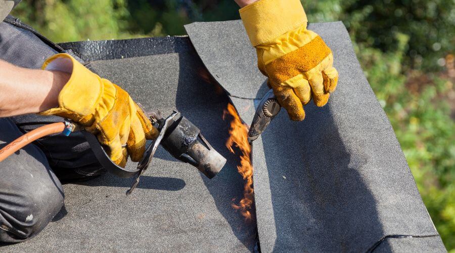 Professional flood damage restoration services in Saint Albans, WV